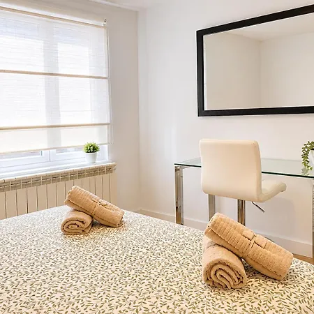 Apartamento Moderno Y Acogedor En La Catedral Burgos